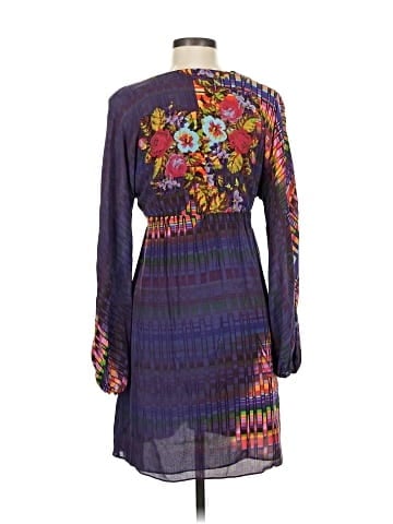 Single Dress Casual Dress (view 2)
