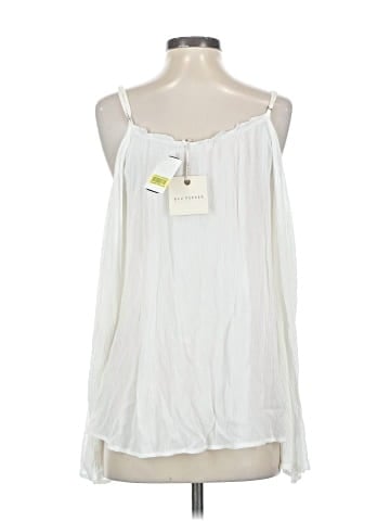 Blu Pepper Sleeveless Blouse (view 2)