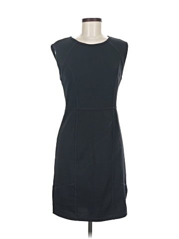 Jennifer Lopez Casual Dress (view 1)