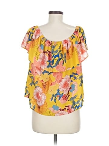 Lily White Short Sleeve Blouse (view 2)