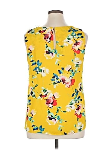 Rose + Olive Sleeveless Blouse (view 2)