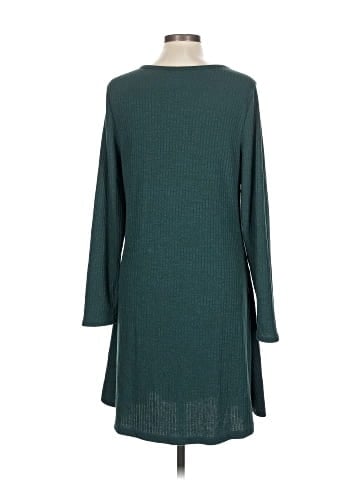 Old Navy Casual Dress (view 2)