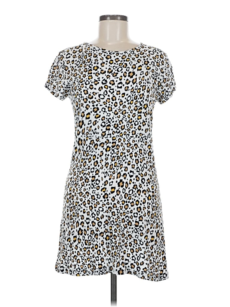 Pre-owned Carly Jean Casual Dress In Brown