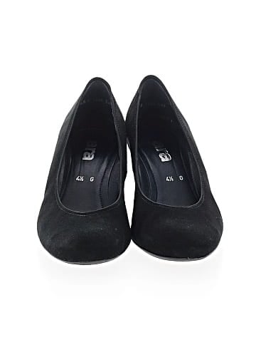 Ara Heels (view 2)