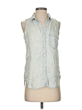 Cloth & Stone Sleeveless Button Down Shirt