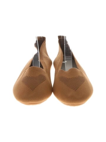 Unbranded Flats (view 2)