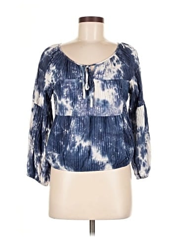 Line & Dot 3/4 Sleeve Blouse (view 1)