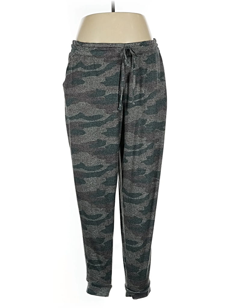 Pre-owned Maurices Casual Pants In Gray