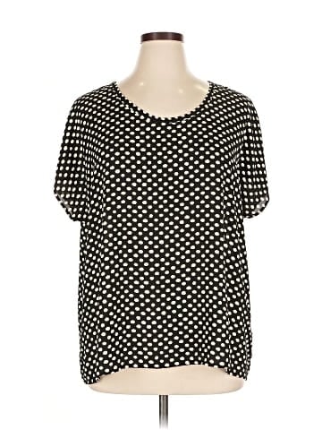 Everleigh Short Sleeve Blouse (view 1)