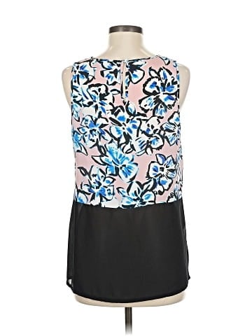 Romeo & Juliet Couture Sleeveless Blouse (view 2)