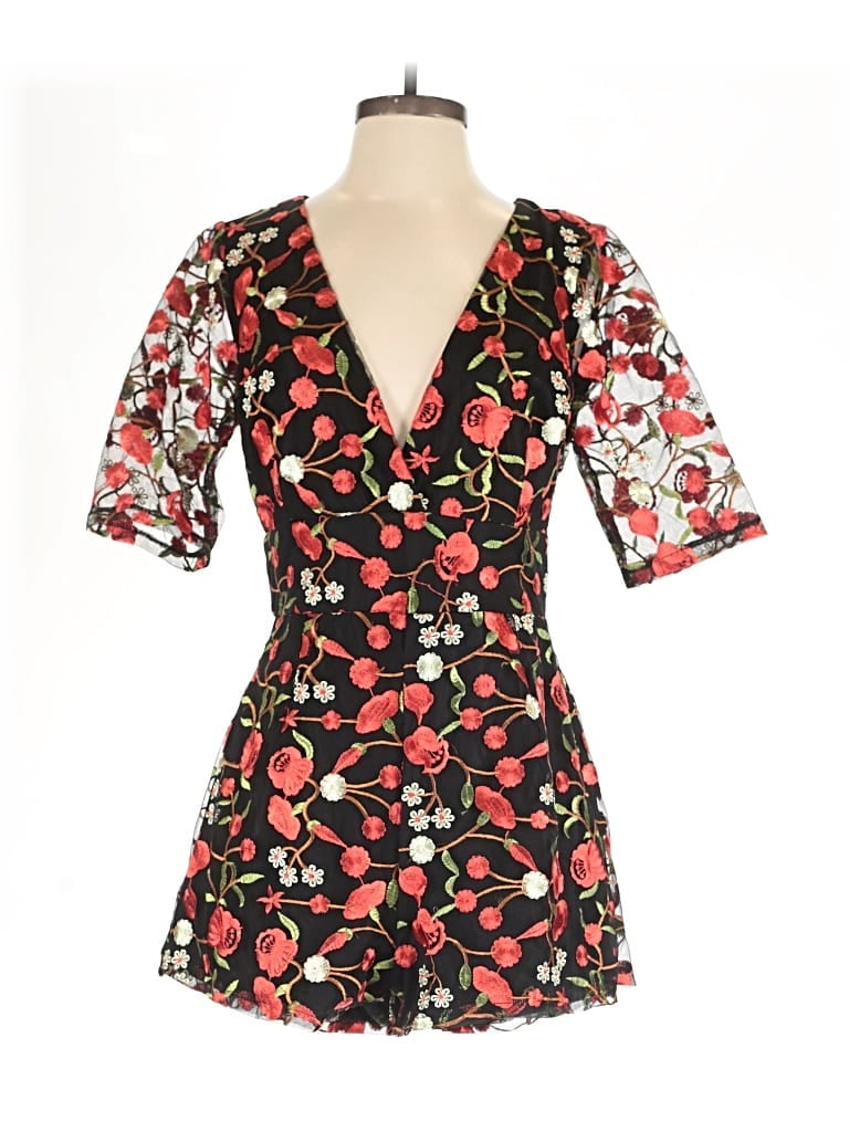 Pre-owned Lulus Romper In Red