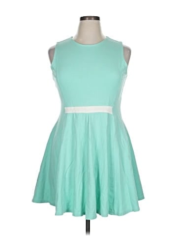 Hutch Casual Dress (view 1)