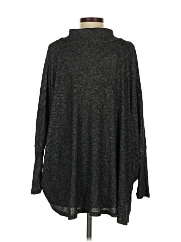 Amadi 3/4 Sleeve Turtleneck (view 2)