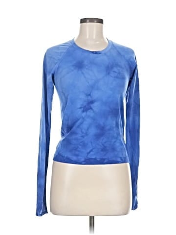Lululemon Athletica Long Sleeve T-Shirt (view 1)