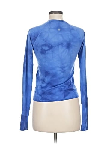 Lululemon Athletica Long Sleeve T-Shirt (view 2)