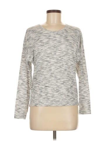 Lululemon Athletica Long Sleeve T-Shirt (view 1)