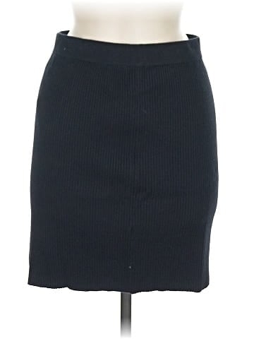 Old Navy Casual Skirt (view 1)