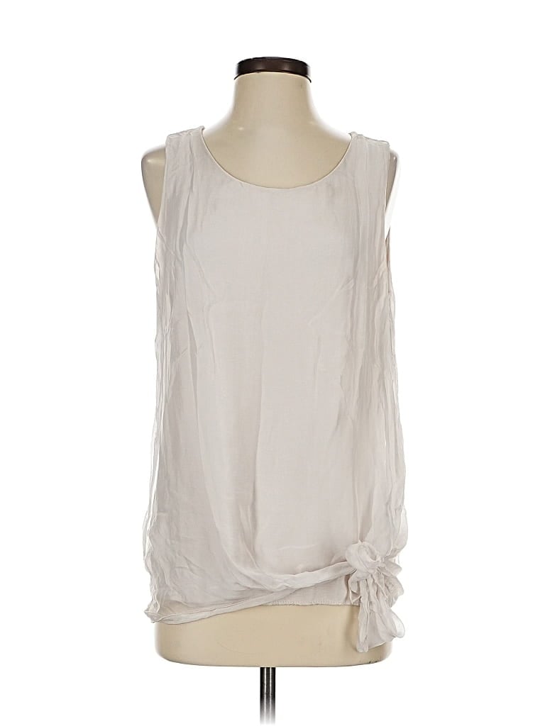Pre-owned Gigi Moda Sleeveless Blouse In Ivory