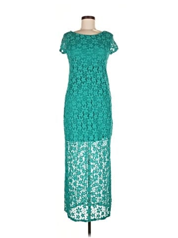 Xhilaration Cocktail Dress (view 1)