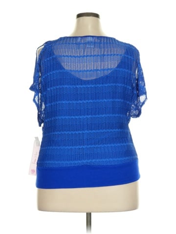 Free 2 luv Short Sleeve Top (view 2)