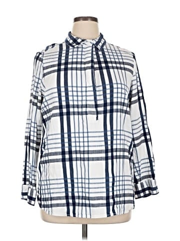 Liz Claiborne 3/4 Sleeve Button-Down Shirt (view 1)