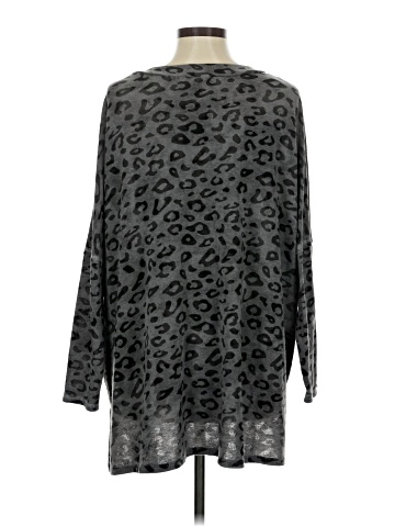 Hailey & Co. Pullover Sweater (view 2)
