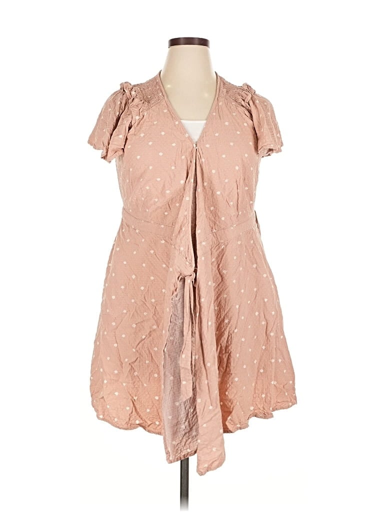 Pre-owned Universal Thread Casual Dress In Tan