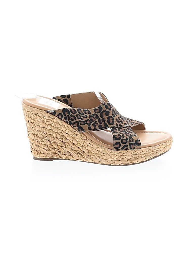 Pre-owned Dolce Vita Wedges In Brown