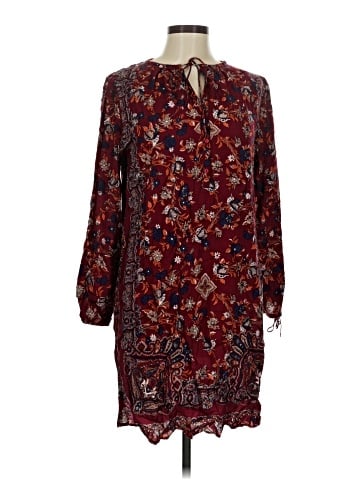 Chelsea & Theodore Casual Dress (view 1)