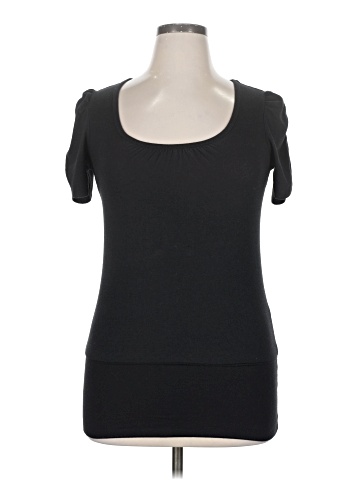 Piper & Blue Short Sleeve Top (view 1)