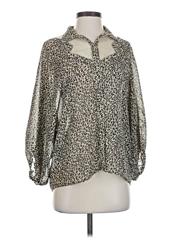 Romeo & Juliet Couture 3/4 Sleeve Blouse (view 1)