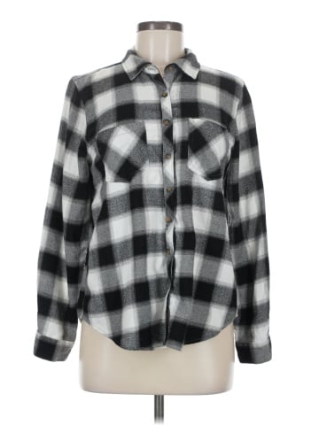 Maurices Long Sleeve Button-Down Shirt (view 1)