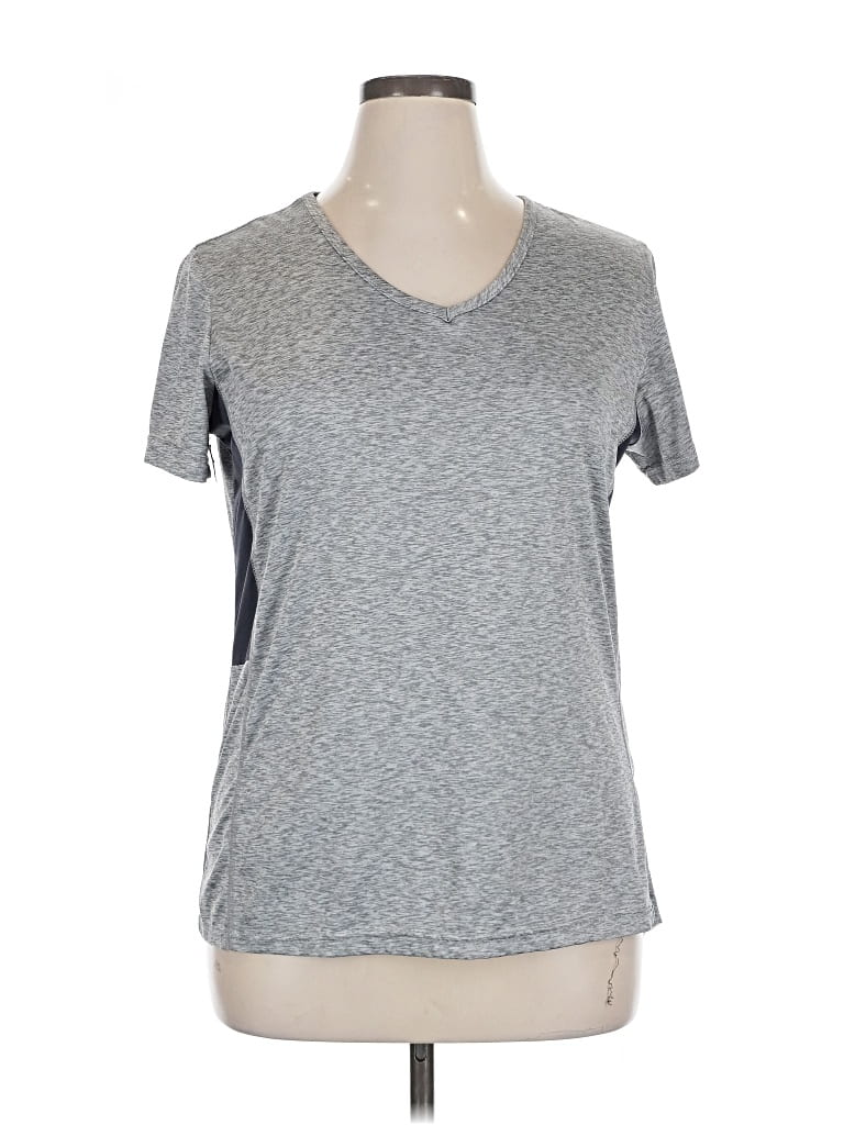 Pre-owned Real Essentials Active T-shirt In Gray