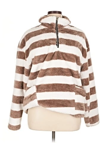 Coeur De Vague Pullover Sweater (view 1)
