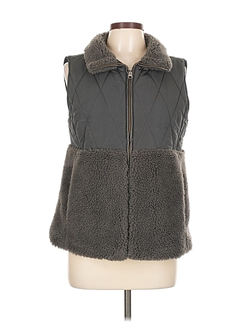Pre-owned Dylan Faux Fur Vest In Gray