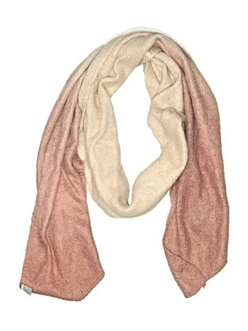 CC Scarf (view 1)