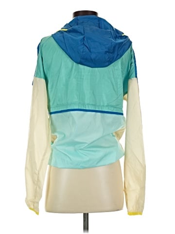Cotopaxi Windbreaker (view 2)
