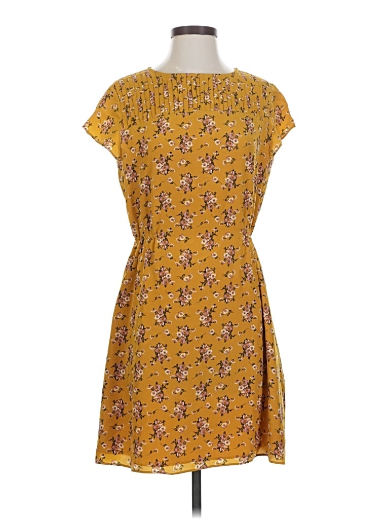 Pre-owned Fossil Casual Dress In Yellow