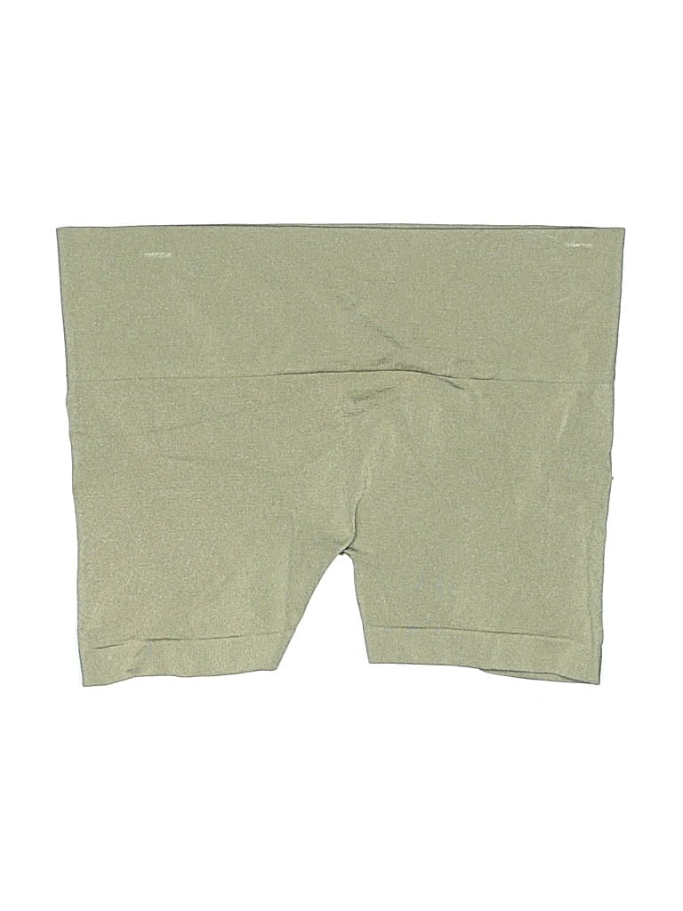 Pre-owned Gilligan & O'malley Khaki Shorts In Green