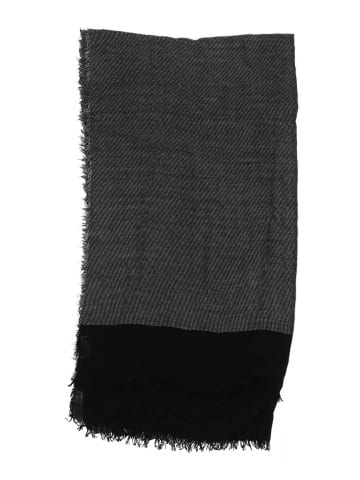 Collection Eighteen Scarf (view 2)