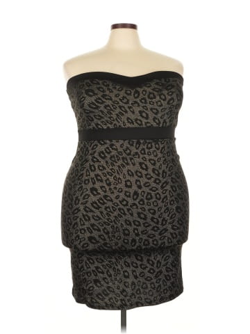 FASHION TO FIGURE Cocktail Dress (view 1)
