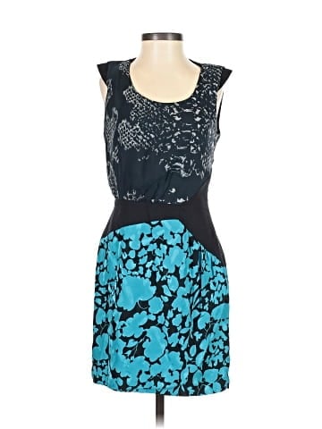 Leifsdottir Casual Dress (view 1)