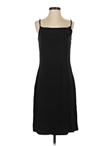 Mercer & Madison Casual Dress (view 1)
