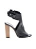 Vince. Black Sandals Size 7 - photo 1