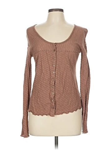 UO Worldwide Long Sleeve Top (view 1)