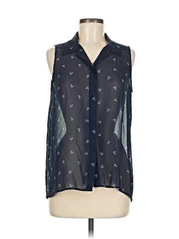 Darjoni Sleeveless Blouse (view 1)