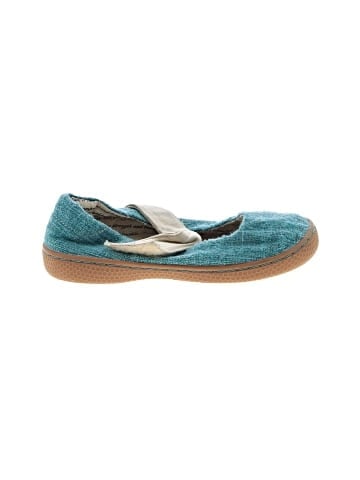 Livie & Luca Flats (view 1)