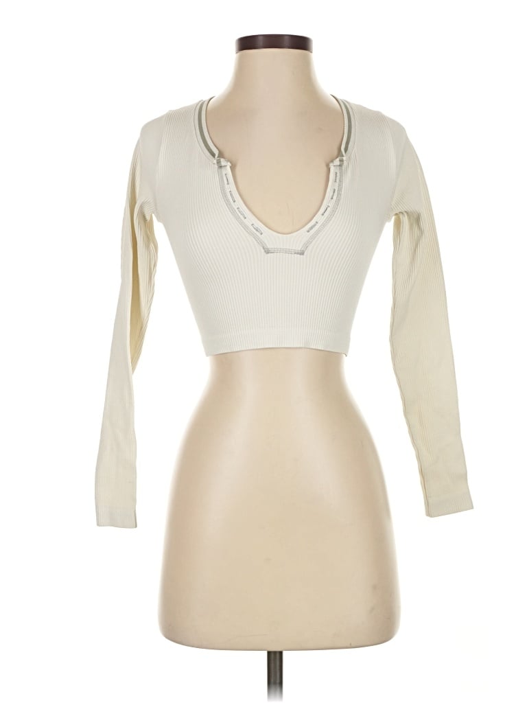 Pre-owned Out From Under 3/4 Sleeve T-shirt In White