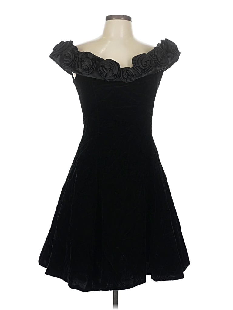 Pre-owned Betsy & Adam Cocktail Dress In Black