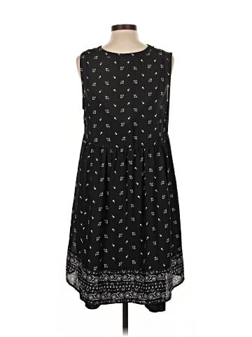 Old Navy Casual Dress (view 2)
